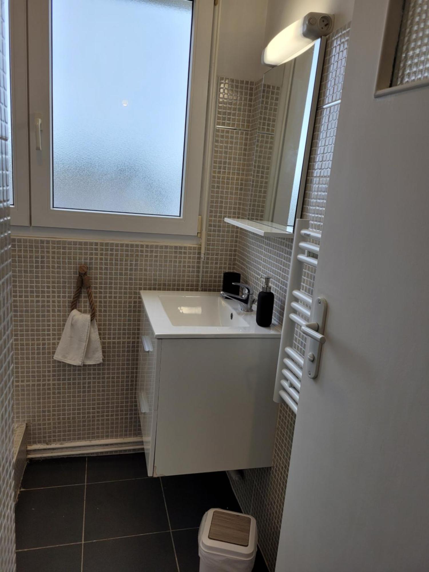 A Deux Pieds De L'Ocean ! Apartment ลาร์มอร์-พลาจ ภายนอก รูปภาพ